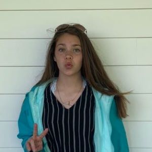 Meet your Posher, Addison